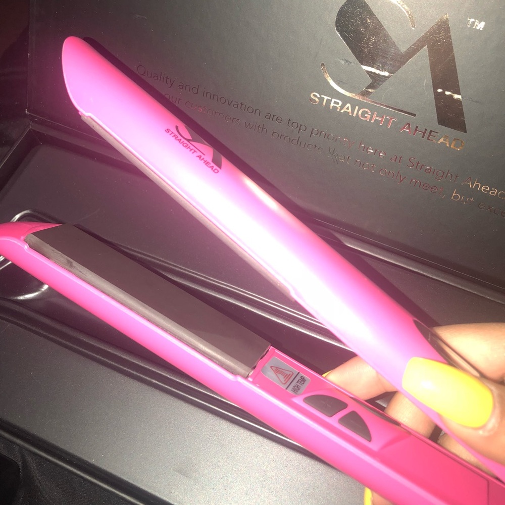 Ceramic flat iron - Picture 3 of 3